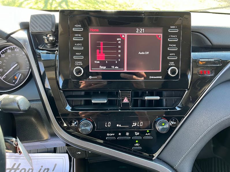 Used 2023 Toyota Camry SE image 17