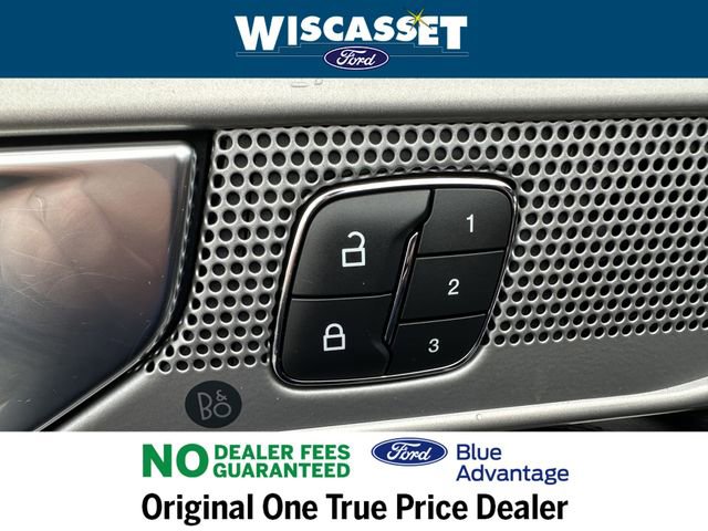 Certified 2022 Ford Explorer Limited w/ Hybrid Equipment Group 310A image 26