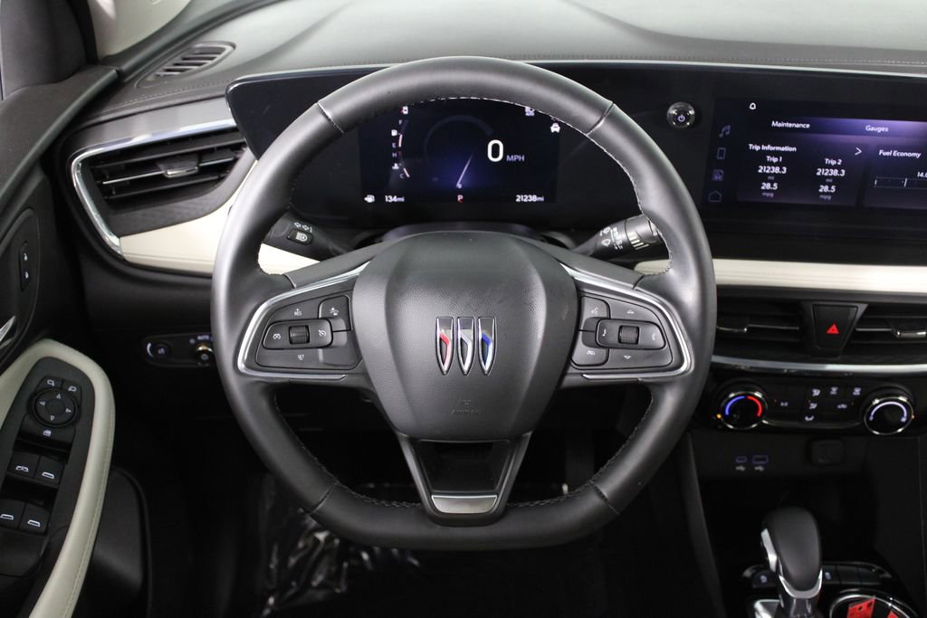 Used 2025 Buick Encore GX Sport Touring FWD image 6