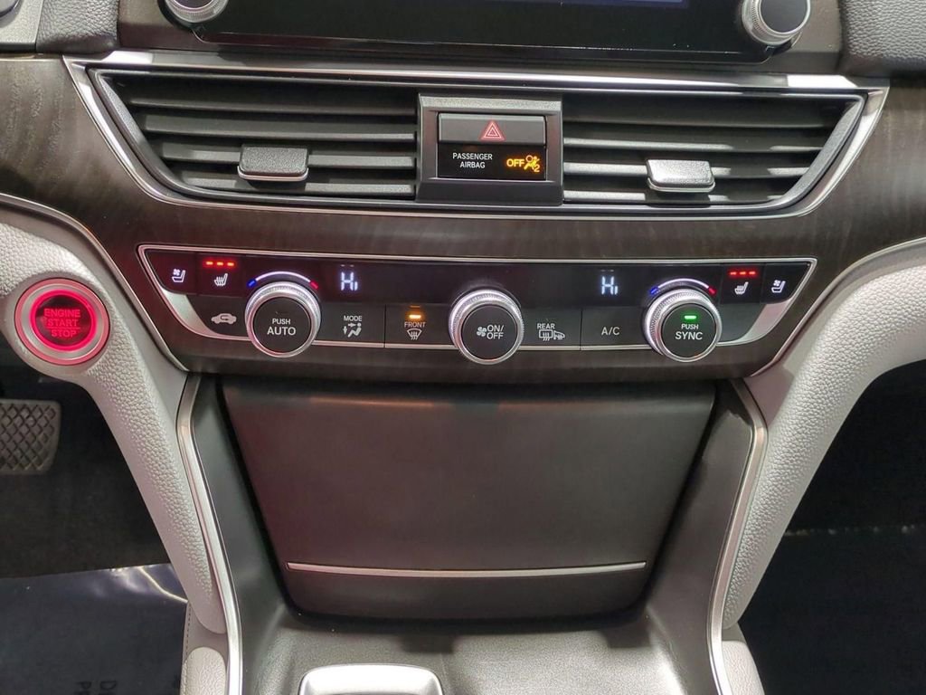 Used 2020 Honda Accord Touring image 23