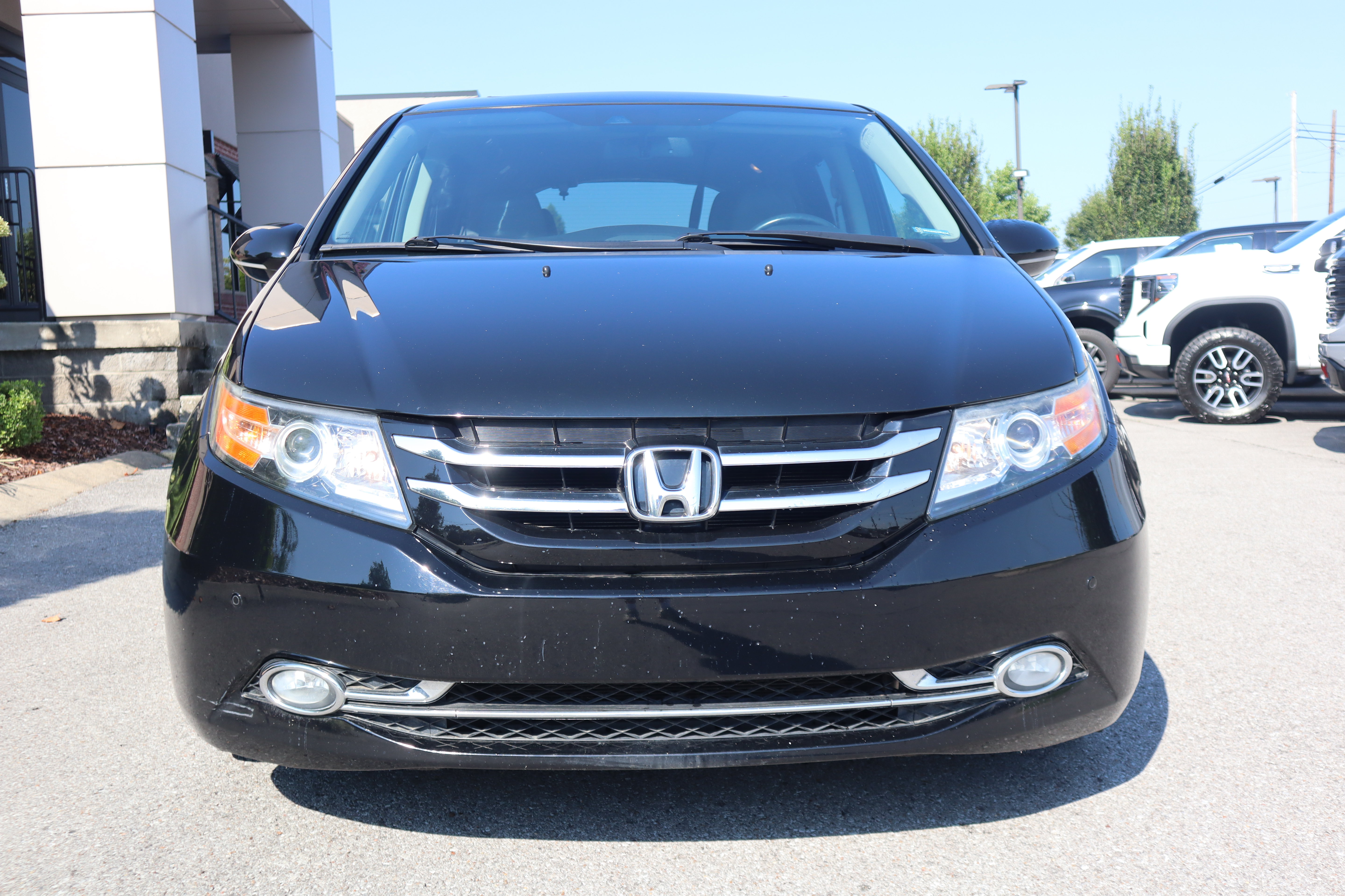 Used 2017 Honda Odyssey Touring Elite image 4