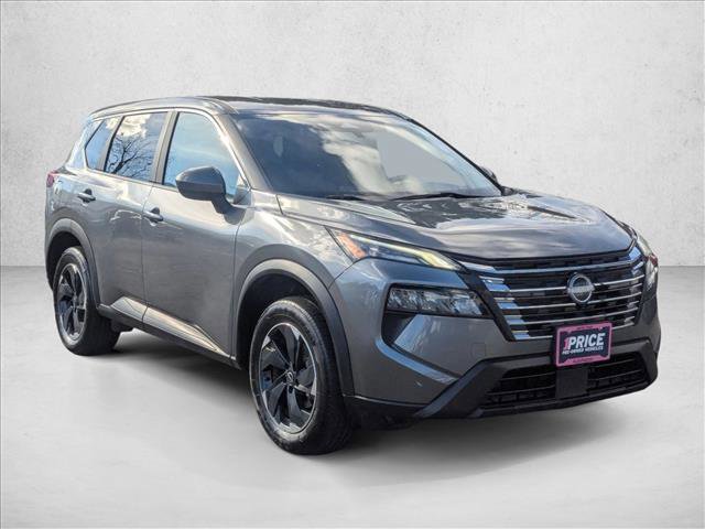 Used 2024 Nissan Rogue SV image 3