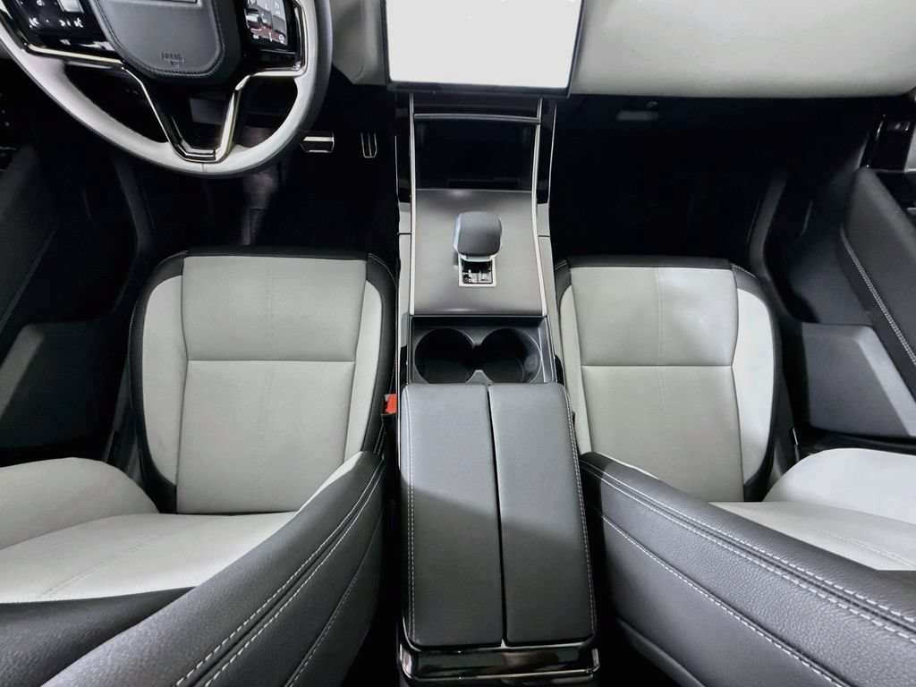 New 2026 Land Rover Range Rover Velar Belgravia AWD/4WD image 16