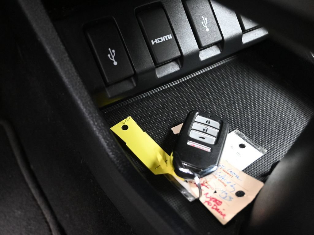 Used 2017 Honda HR-V EX image 14