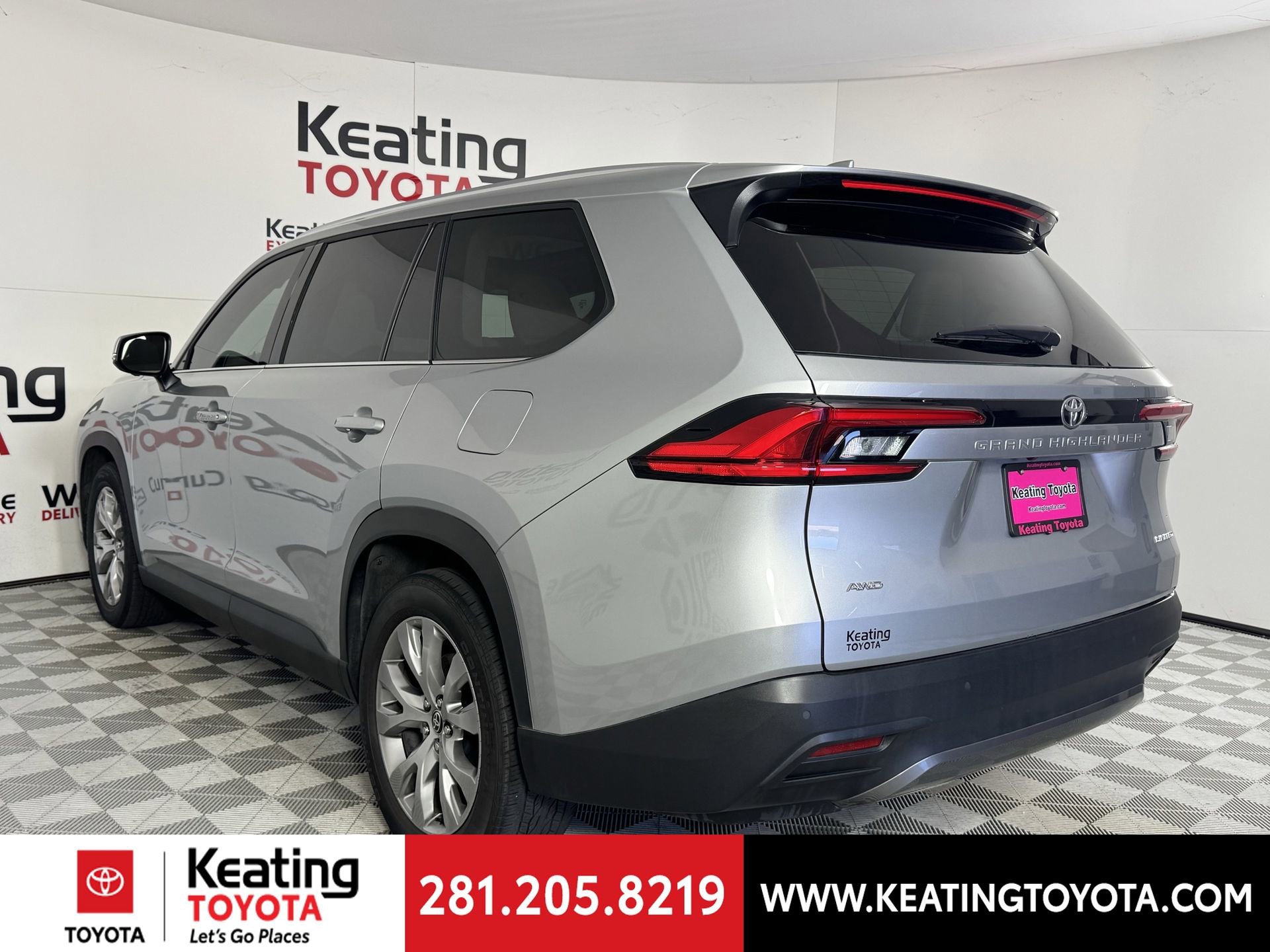 Used 2024 Toyota Grand Highlander Limited image 7