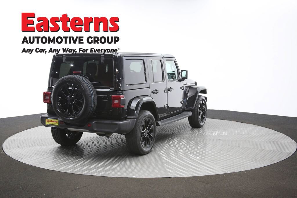 Used 2025 Jeep Wrangler Unlimited Sahara w/ Safety Group image 41