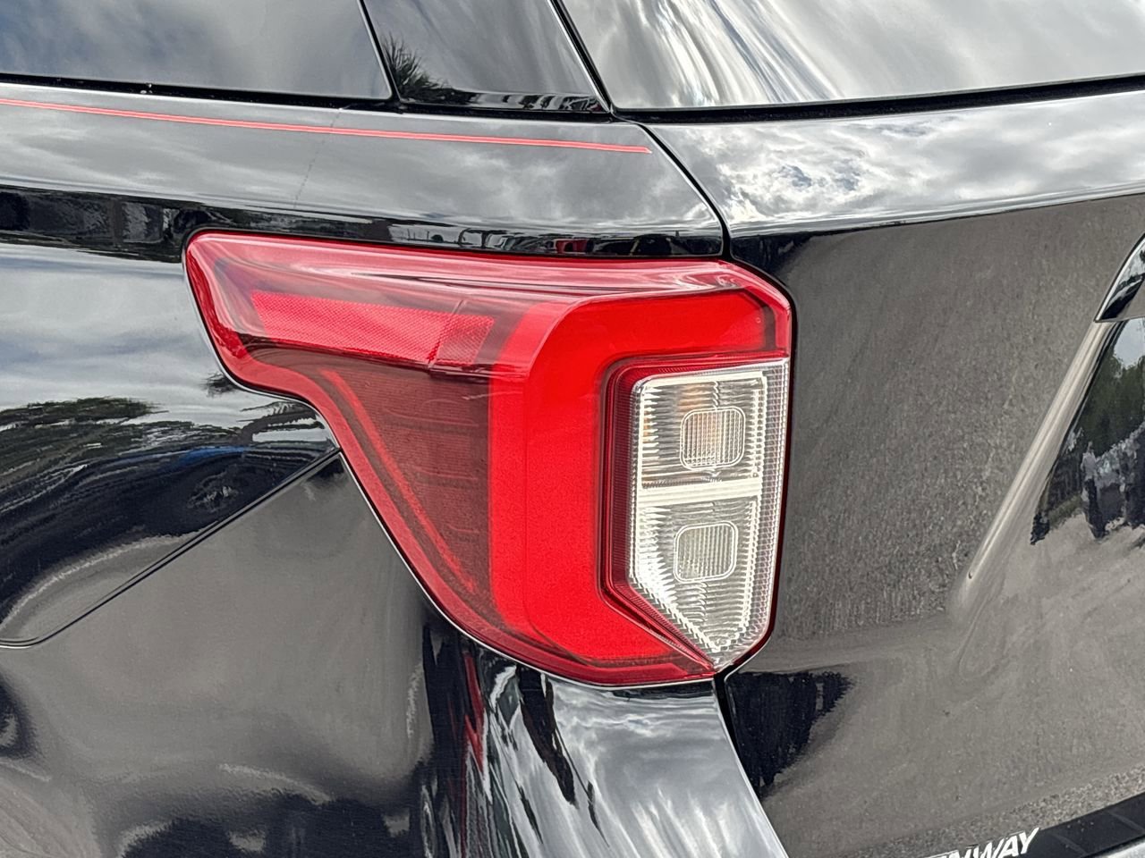 Certified 2023 Ford Explorer ST w/ Equipment Group 401A AWD/4WD image 7