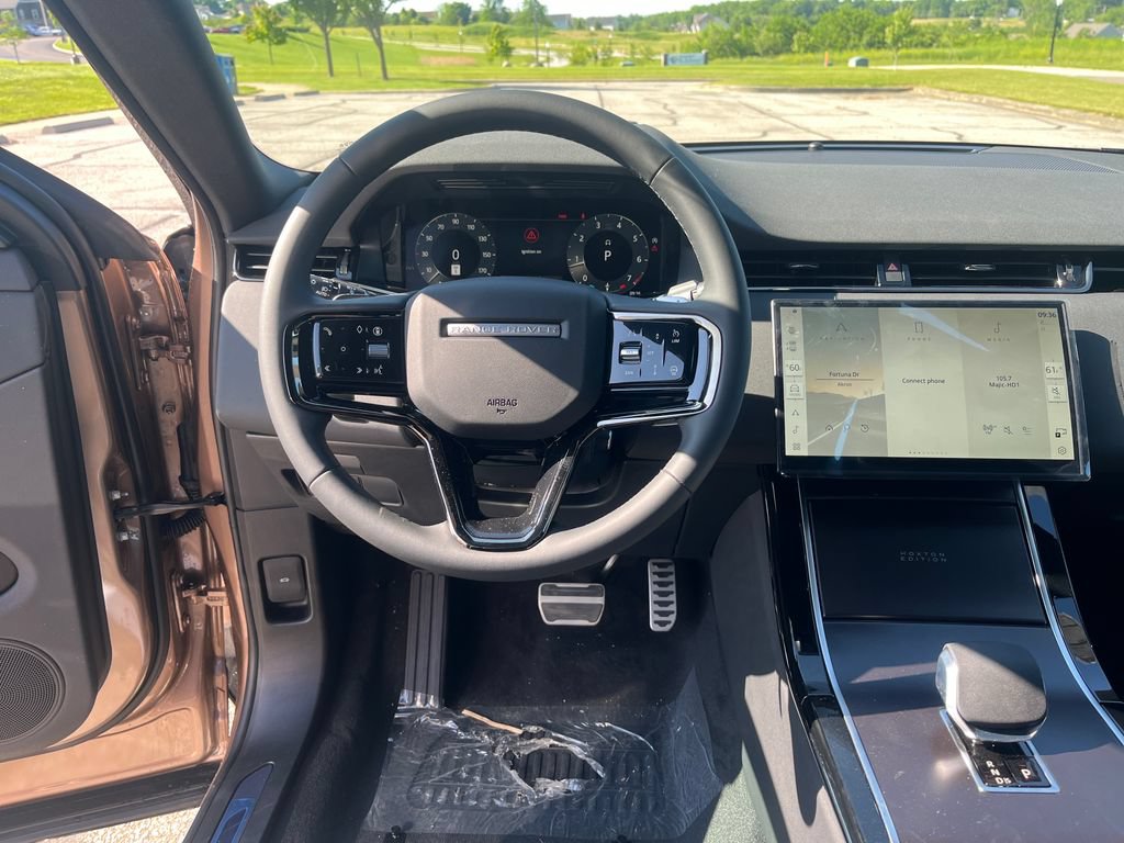 New 2026 Land Rover Range Rover Evoque Hoxton AWD/4WD image 13