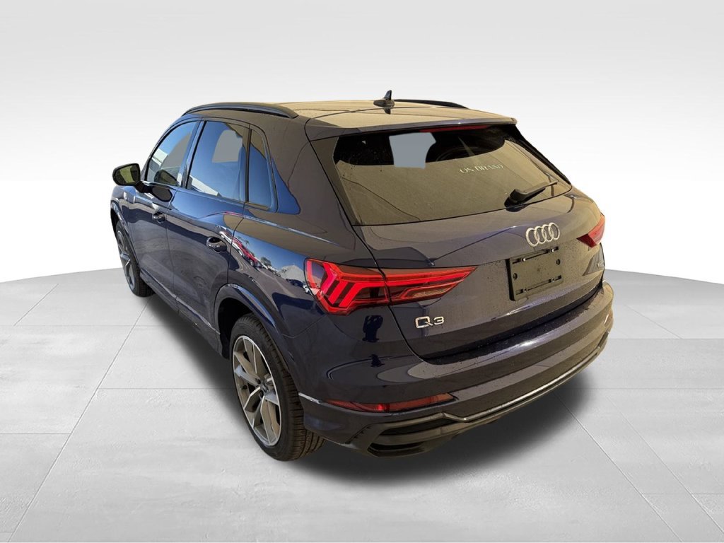Used 2022 Audi Q3 2.0T Premium w/ Black Optic Sport Package AWD/4WD image 10