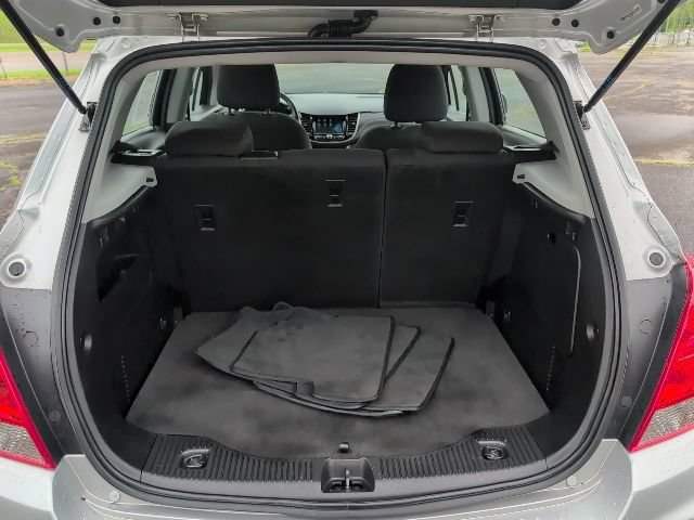 Used 2017 Chevrolet Trax LS AWD/4WD image 10
