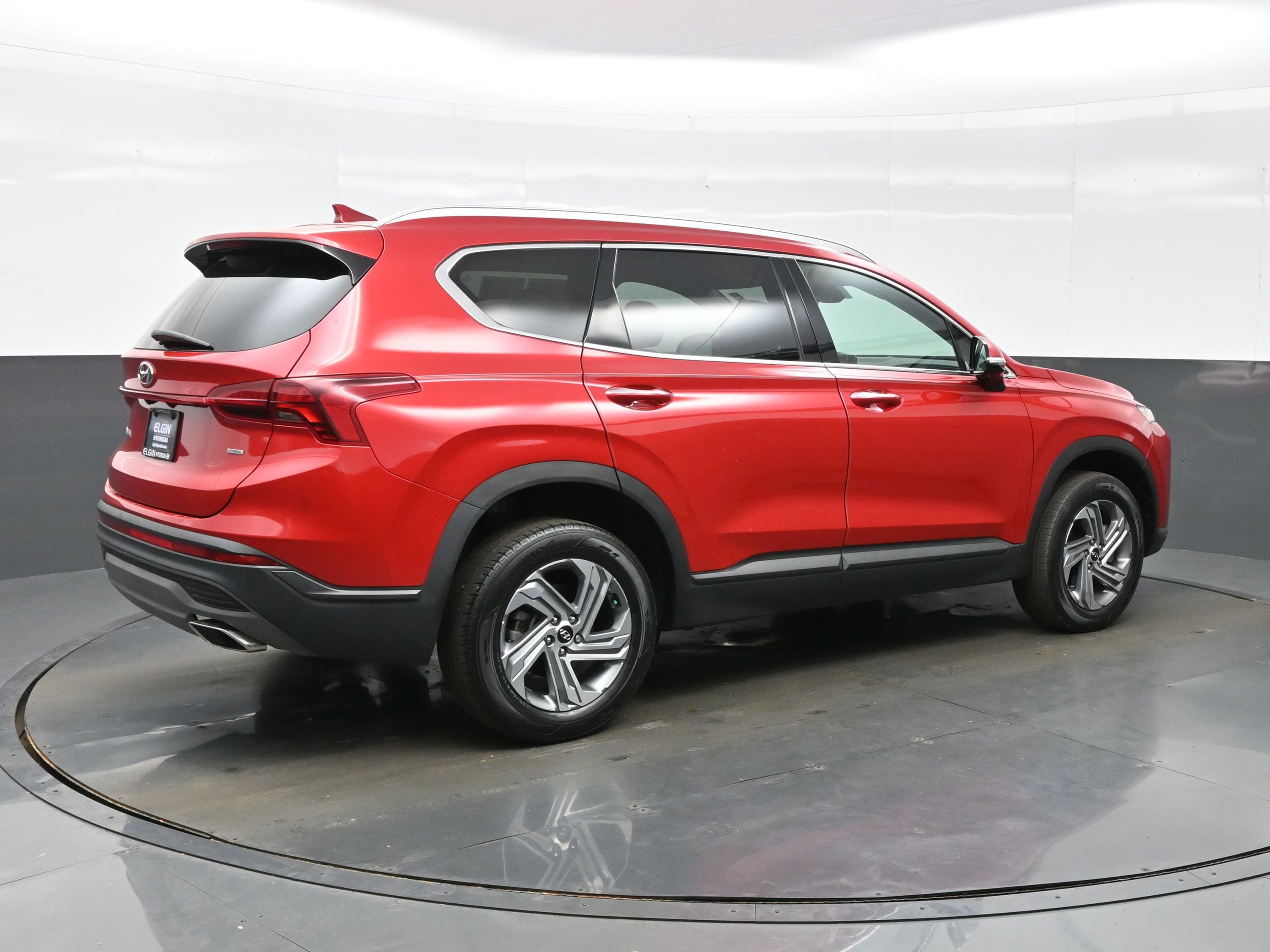 Certified 2023 Hyundai Santa Fe SEL AWD/4WD image 6