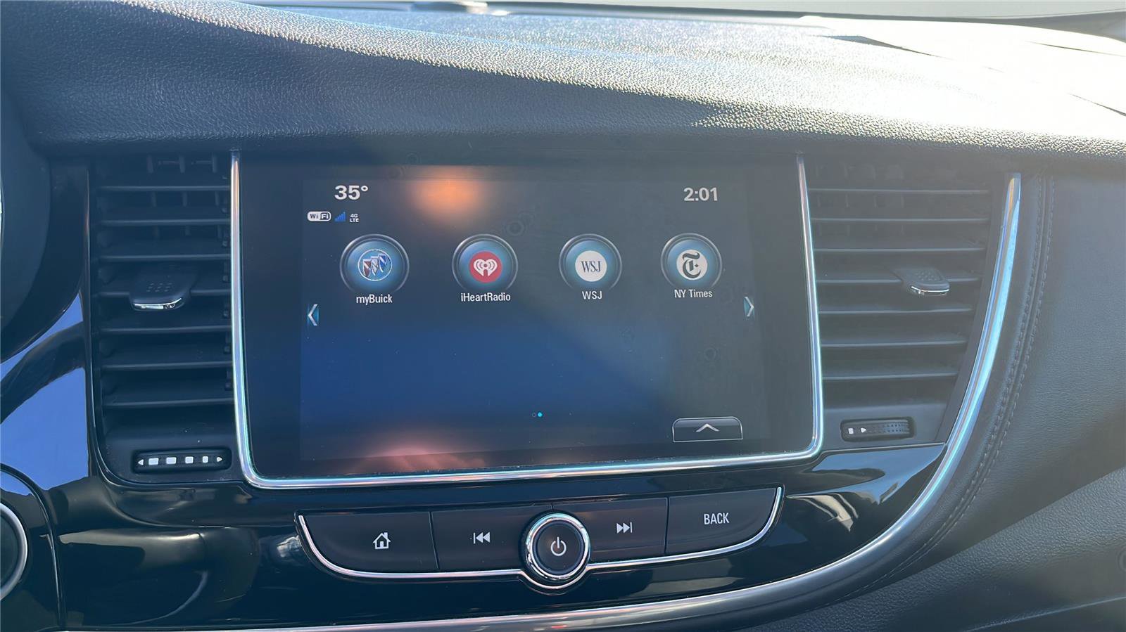 Used 2019 Buick Encore Essence image 13