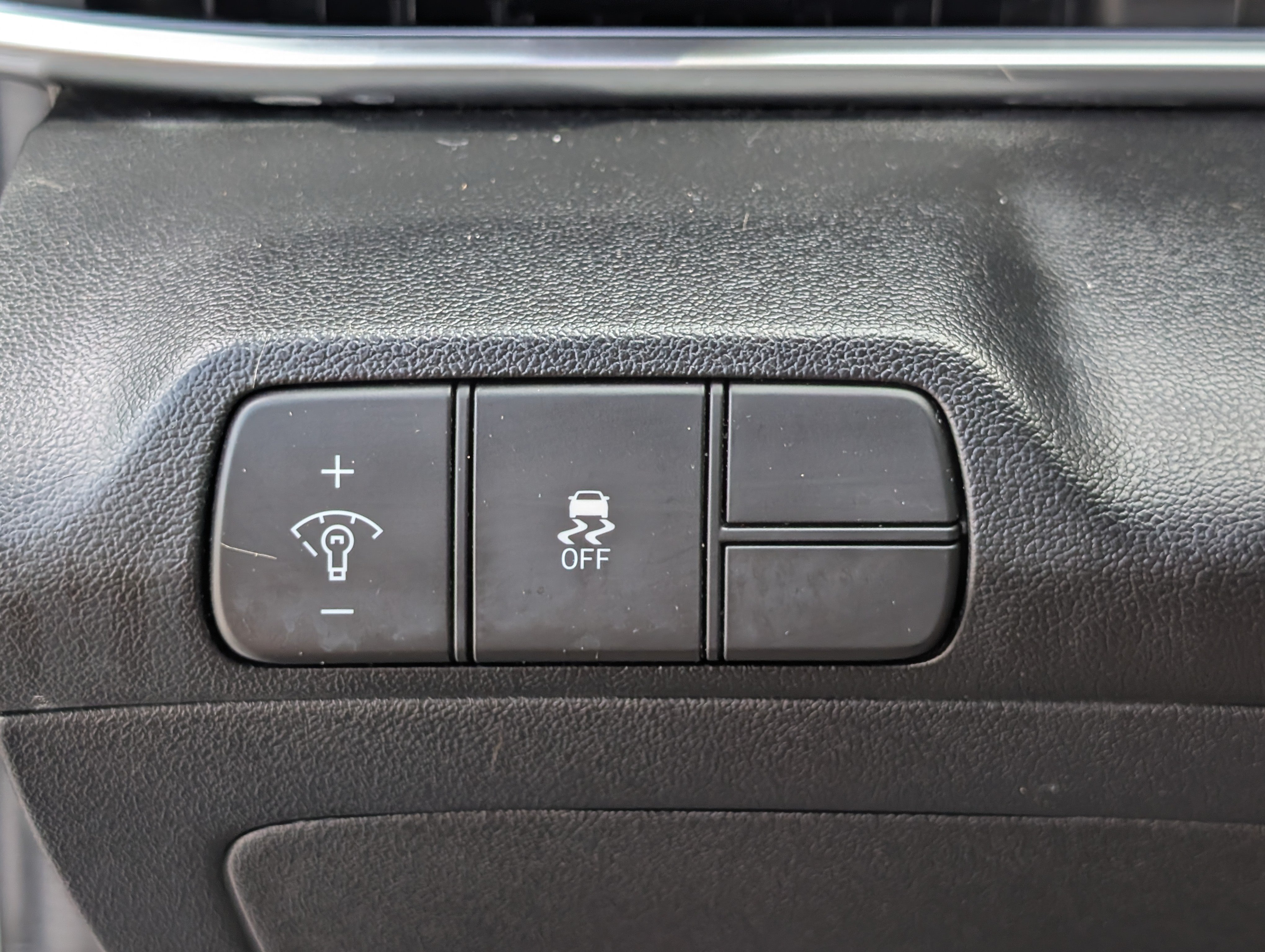 Used 2024 Hyundai Elantra SEL FWD image 18