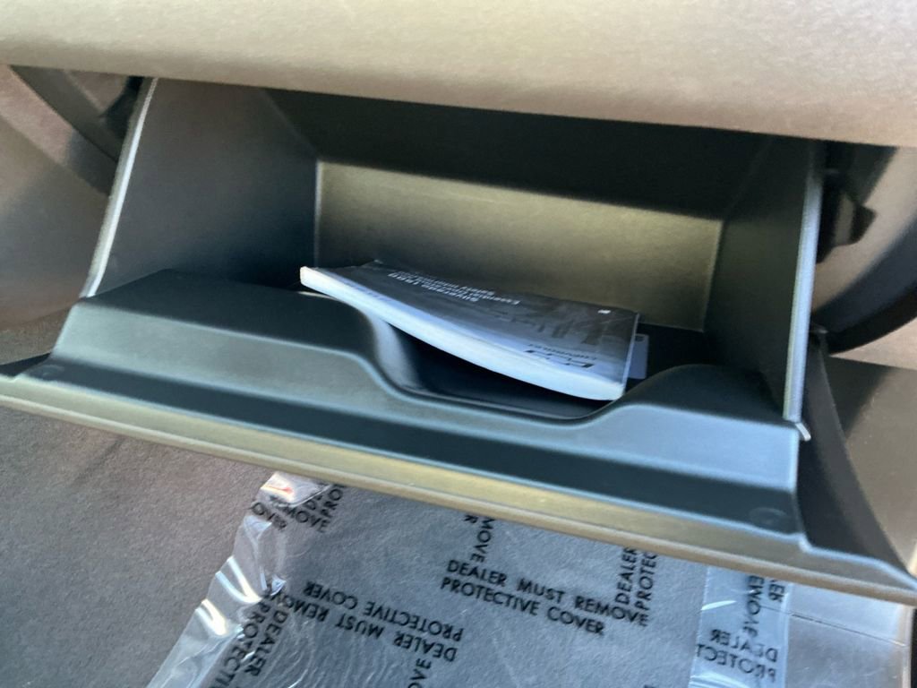 Used 2025 Chevrolet Silverado 1500 LT image 18