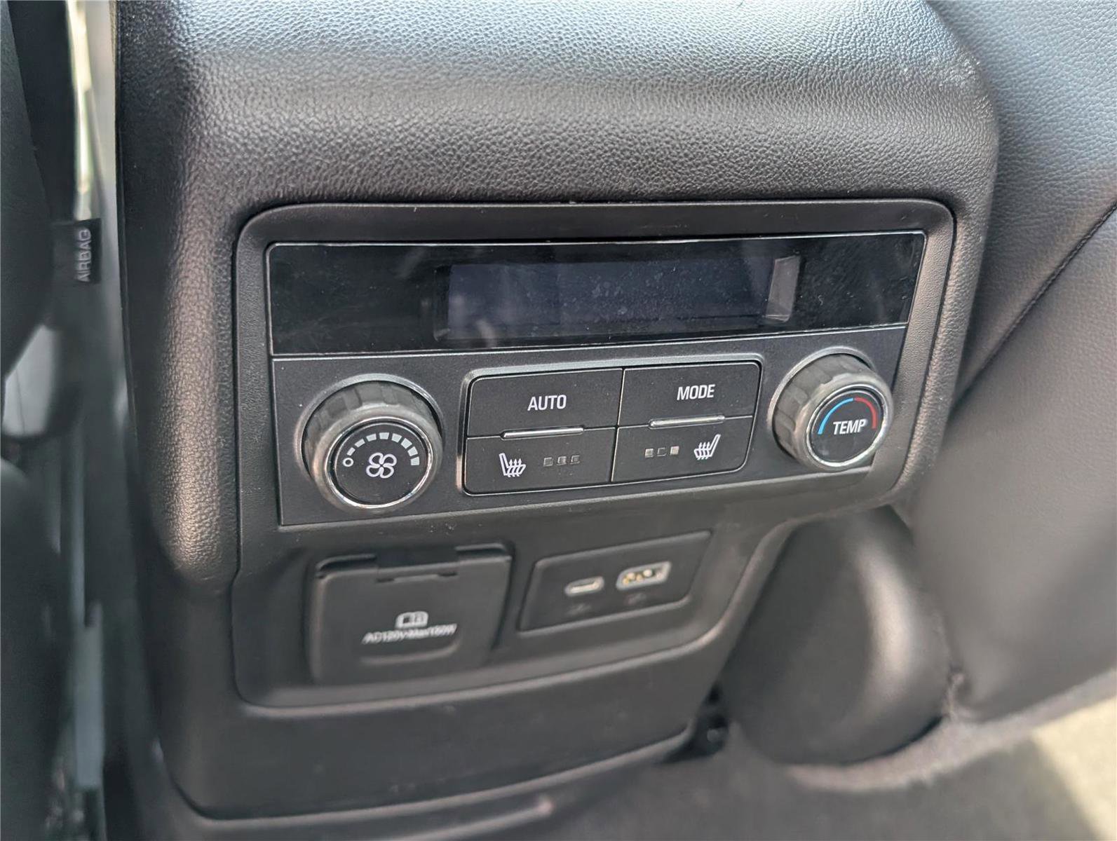 Used 2021 GMC Acadia Denali w/ Denali Ultimate Package image 16