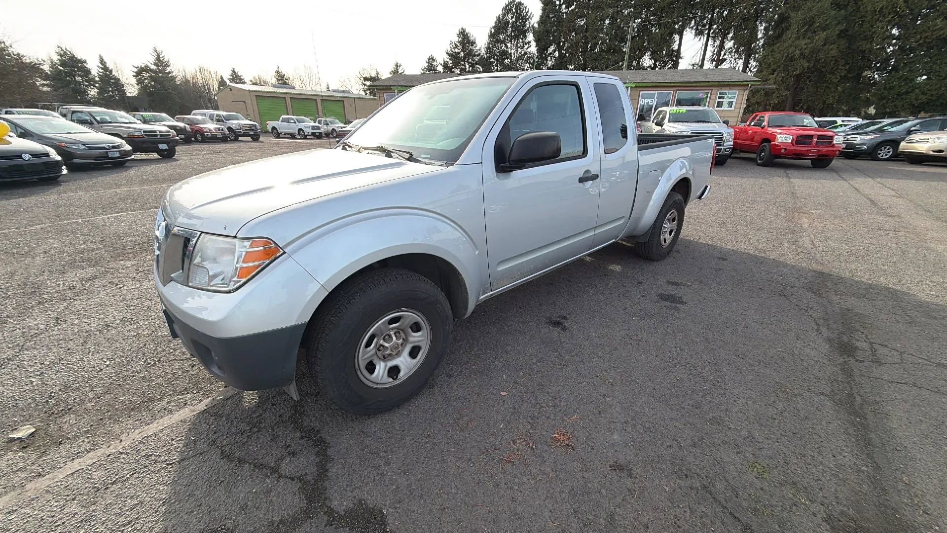 Used 2013 Nissan Frontier S image 6