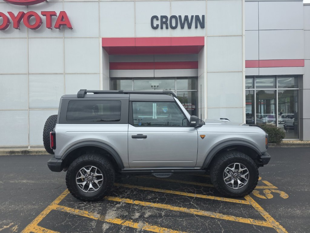 Used 2024 Ford Bronco Badlands AWD/4WD image 2
