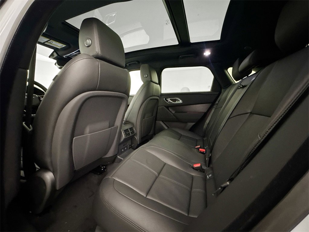 New 2026 Land Rover Range Rover Velar Dynamic SE image 23