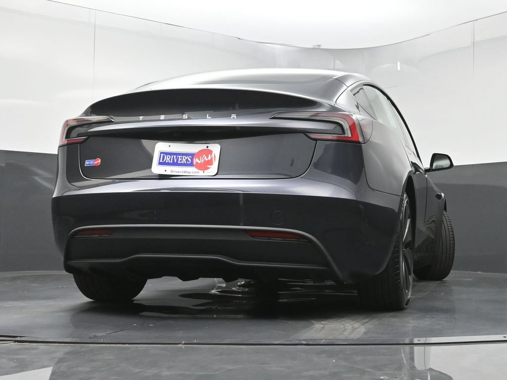 Used 2024 Tesla Model 3 Standard Range RWD image 29