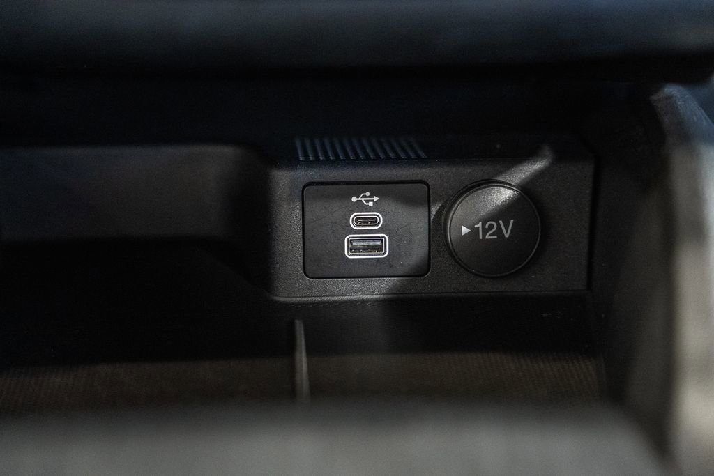 Used 2025 Ford Escape Active AWD/4WD image 29