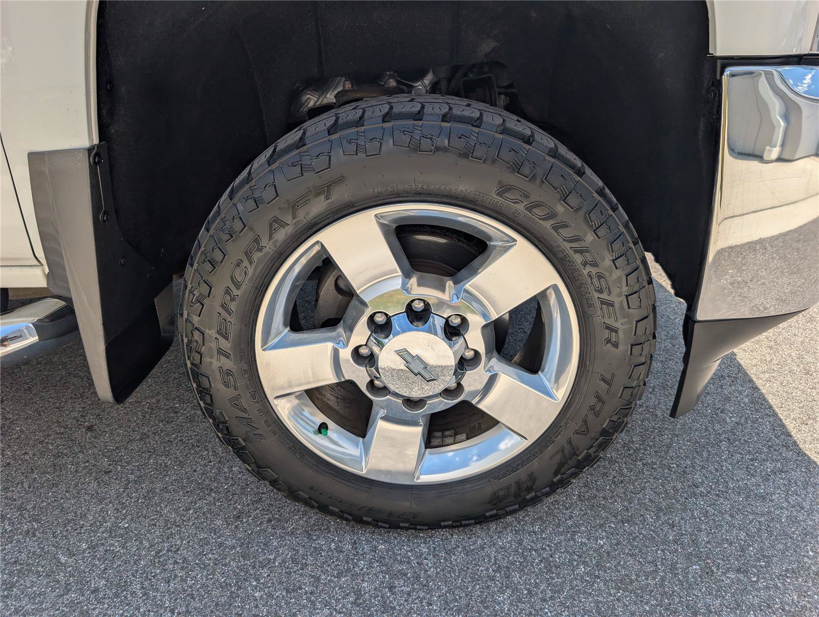 Used 2018 Chevrolet Silverado 2500 LT w/ All Star Edition AWD/4WD image 8