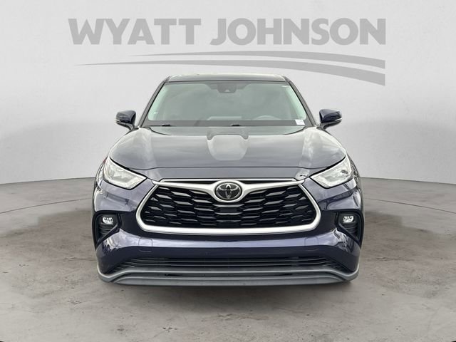 Used 2020 Toyota Highlander LE image 8