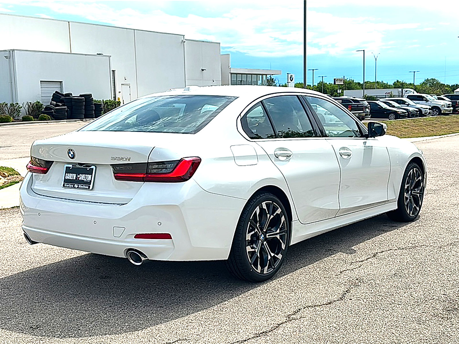New 2026 BMW 330i Sedan w/ Premium Package RWD image 8