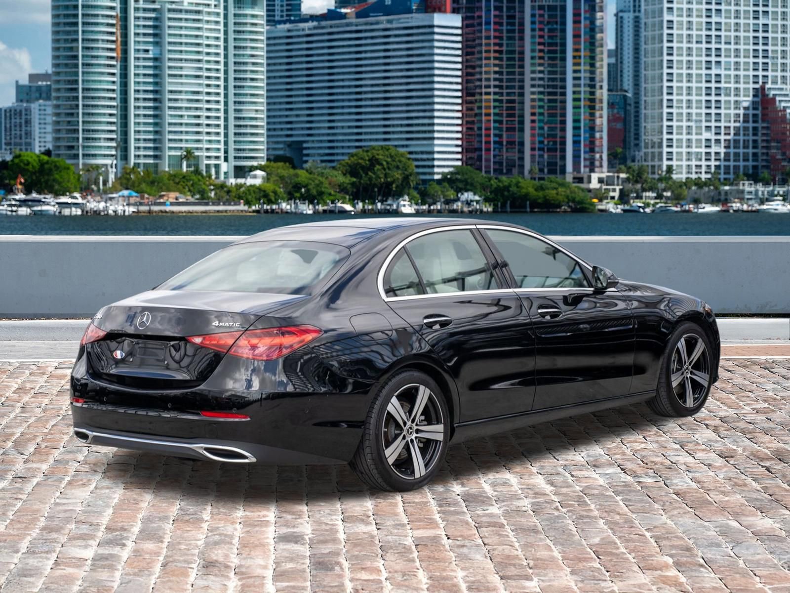 Used 2025 Mercedes-Benz C 300 4MATIC Sedan image 5