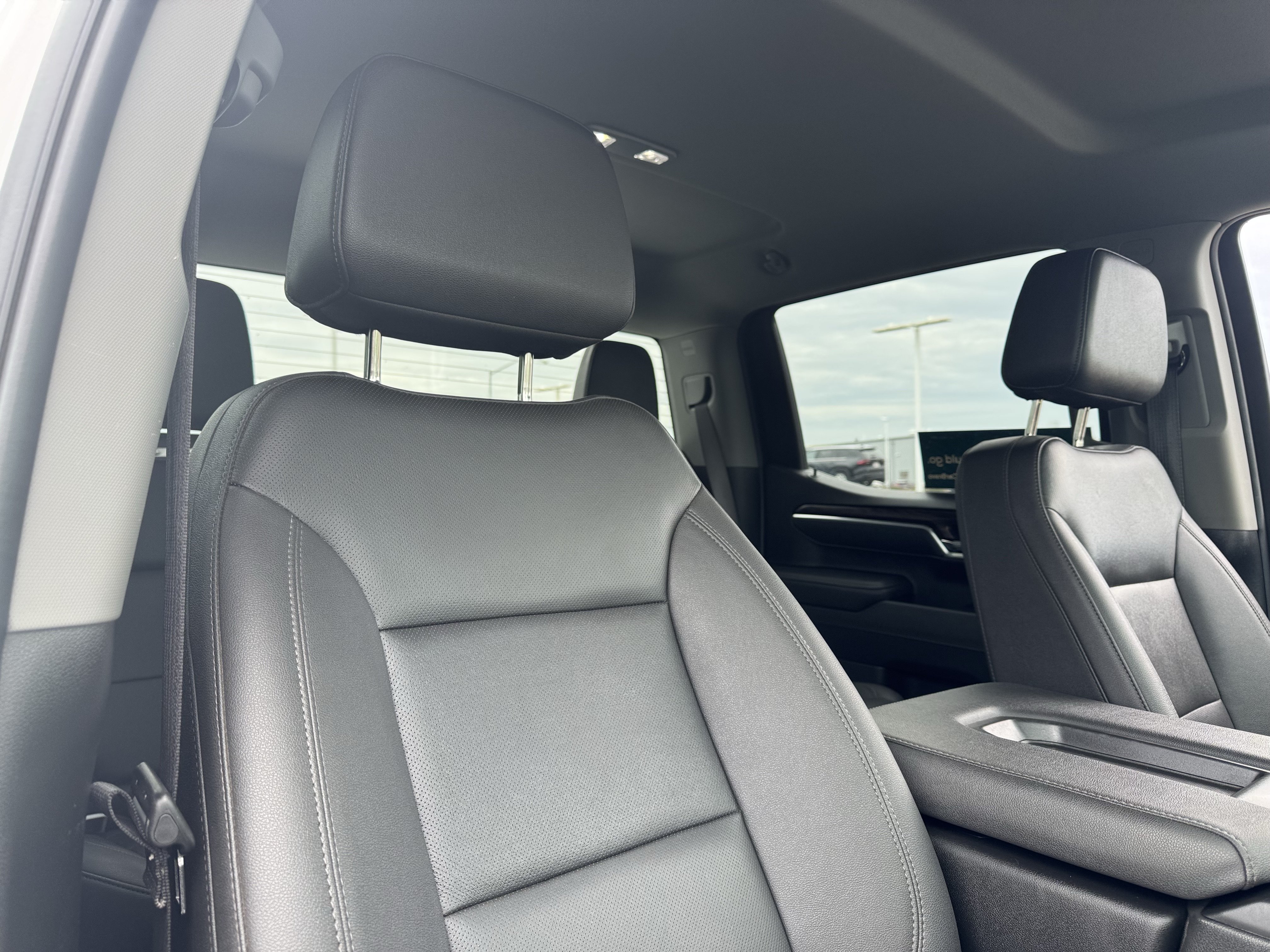 Certified 2025 GMC Sierra 1500 SLT AWD/4WD image 23