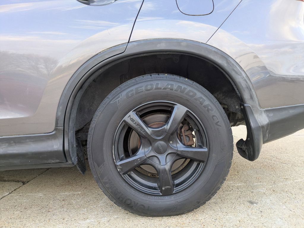 Used 2015 Honda CR-V LX image 17