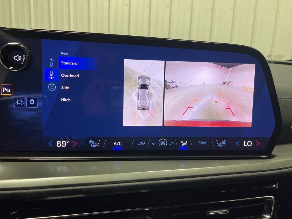 New 2026 Chevrolet Traverse LT w/ Driver Confidence Package image 18