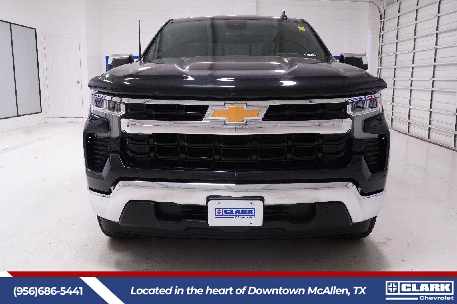 Used 2024 Chevrolet Silverado 1500 LT w/ Texas Edition Plus RWD image 3