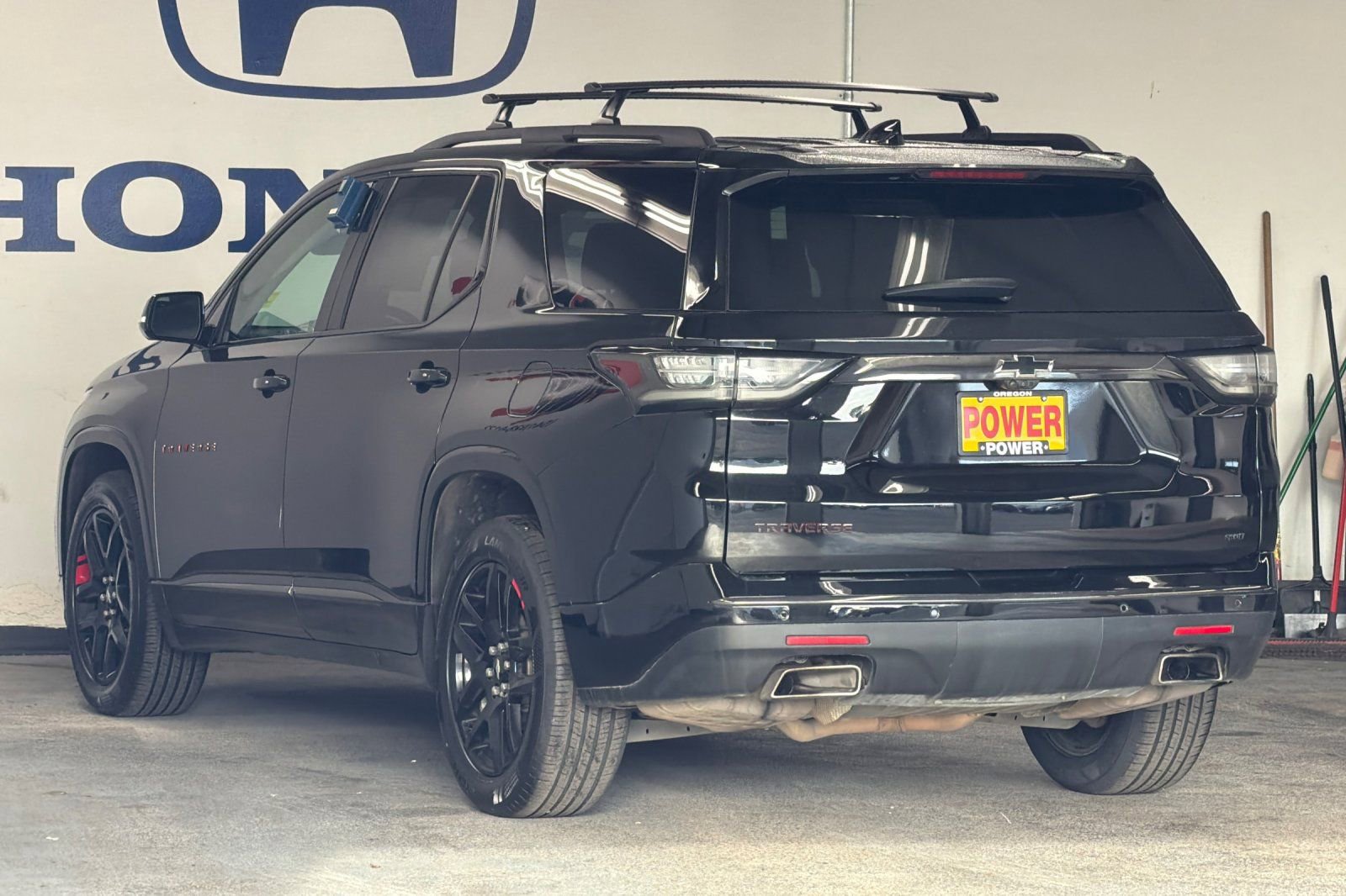 Used 2020 Chevrolet Traverse Premier w/ Redline Edition image 5