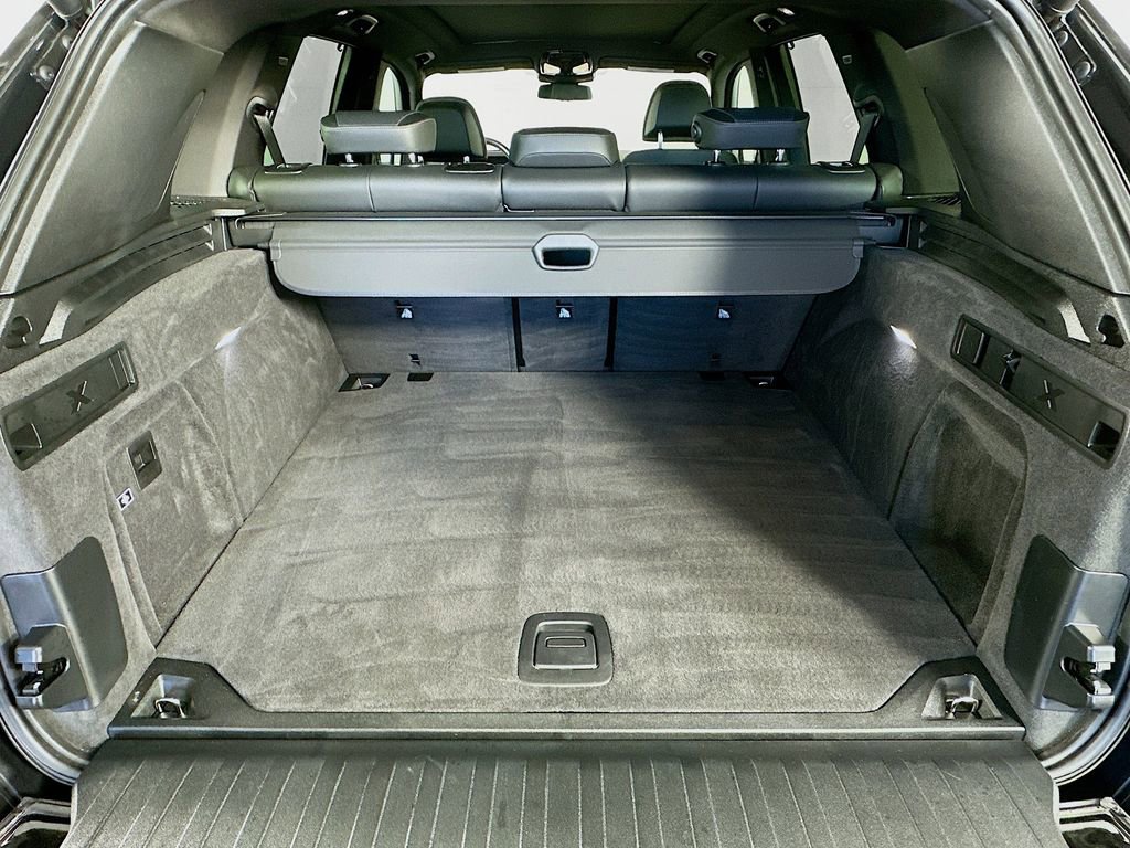 Used 2025 BMW X5 M60i image 33