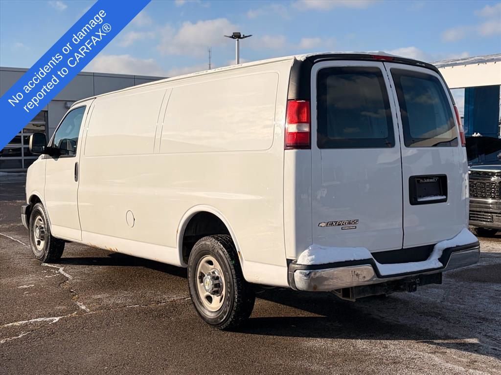 Used 2016 Chevrolet Express 2500 Extended image 8