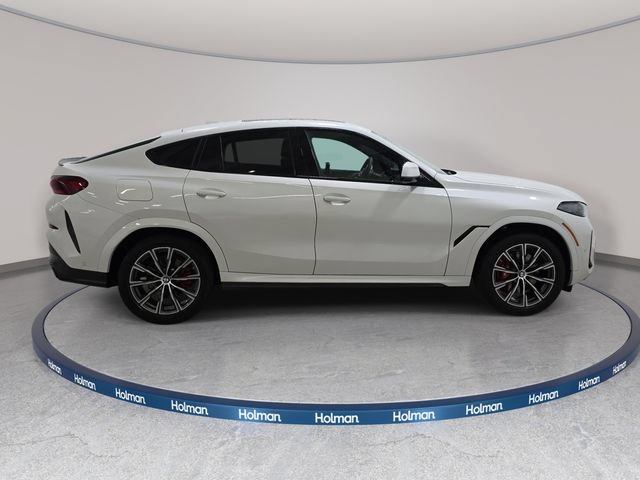 Used 2024 BMW X6 xDrive40i w/ Premium Package AWD/4WD image 5