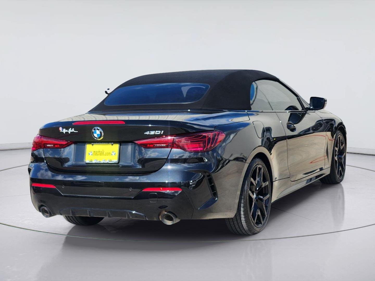 Used 2025 BMW 430i Convertible w/ M Sport Package RWD image 5