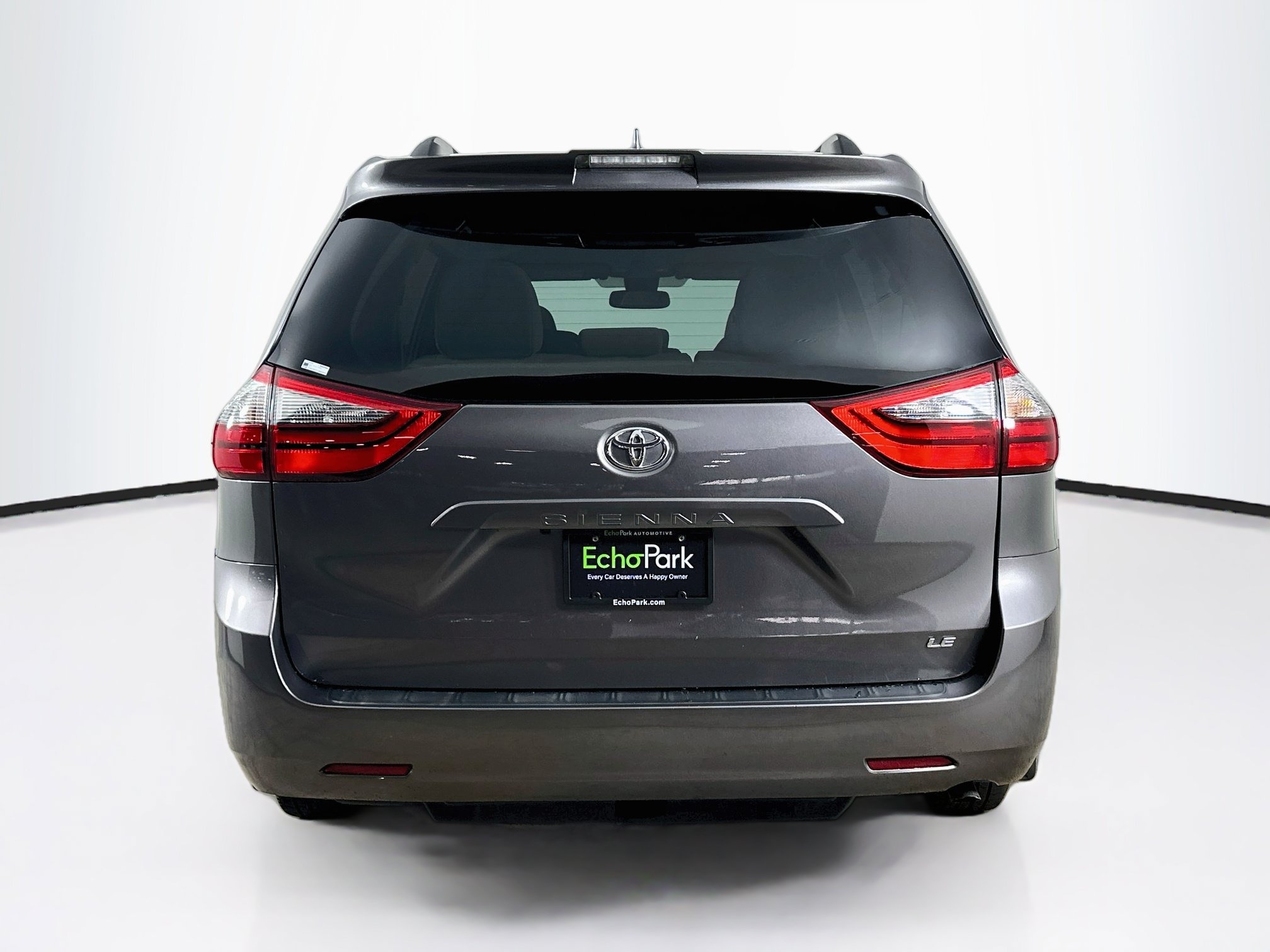 Used 2020 Toyota Sienna LE FWD image 7