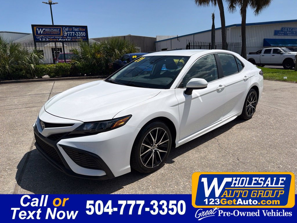 Used 2021 Toyota Camry SE