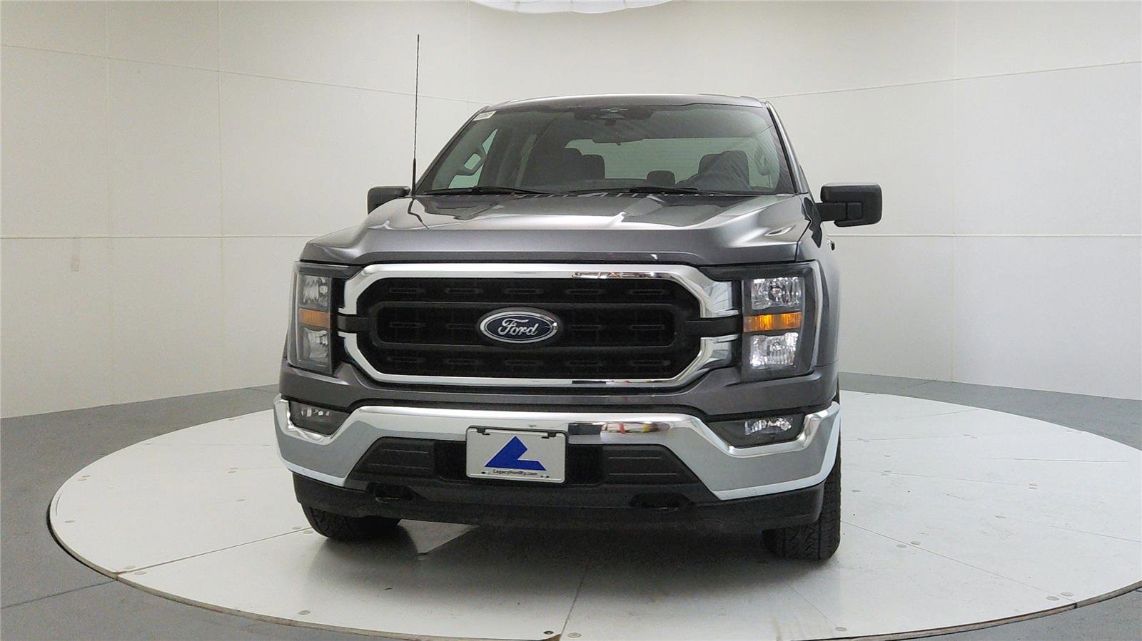 Used 2023 Ford F150 XLT image 2