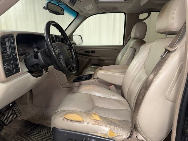 Used 2005 Chevrolet Suburban LT w/ Preferred Equipment Group AWD/4WD image 14