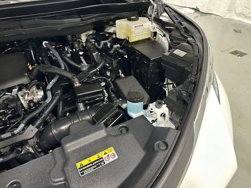 Used 2025 Toyota Sienna LE FWD image 68