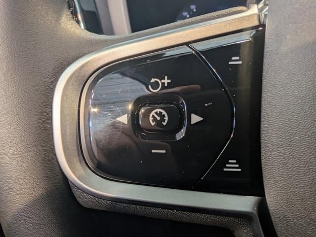 New 2026 Volvo V60 B5 Cross Country Ultra w/ Climate Package image 17