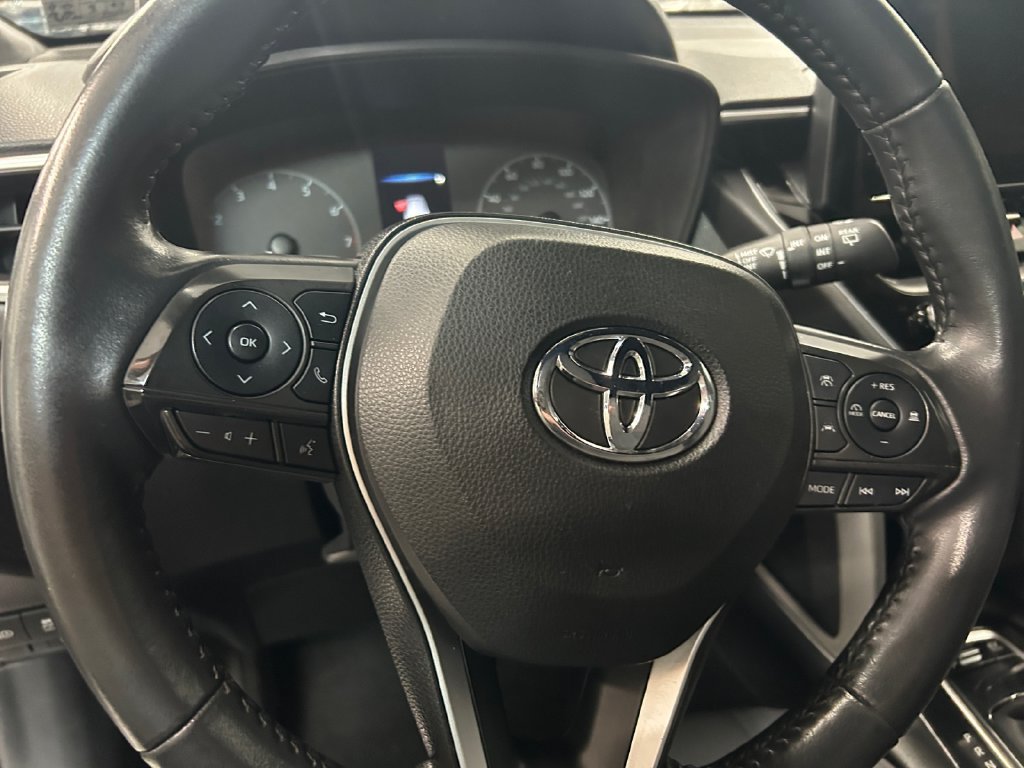 Used 2023 Toyota Corolla Cross AWD Hybrid image 17