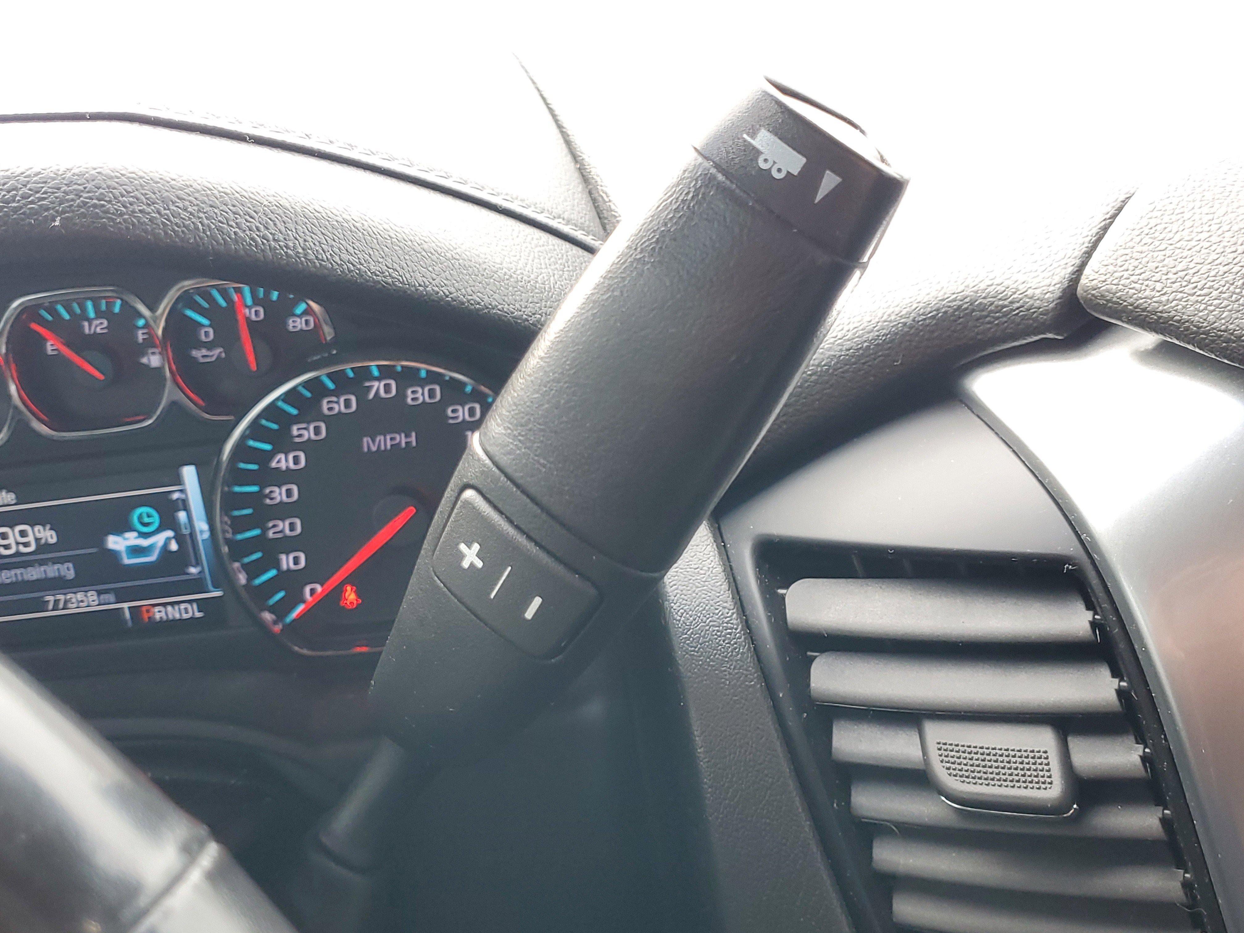 Used 2019 Chevrolet Tahoe LT w/ RST Edition AWD/4WD image 32