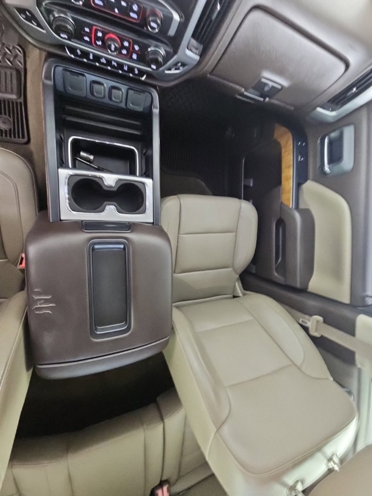 Used 2015 GMC Sierra 1500 SLT w/ SLT Crew Cab Value Package RWD image 28