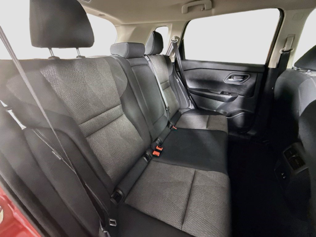 Used 2026 Nissan Rogue SV FWD image 26