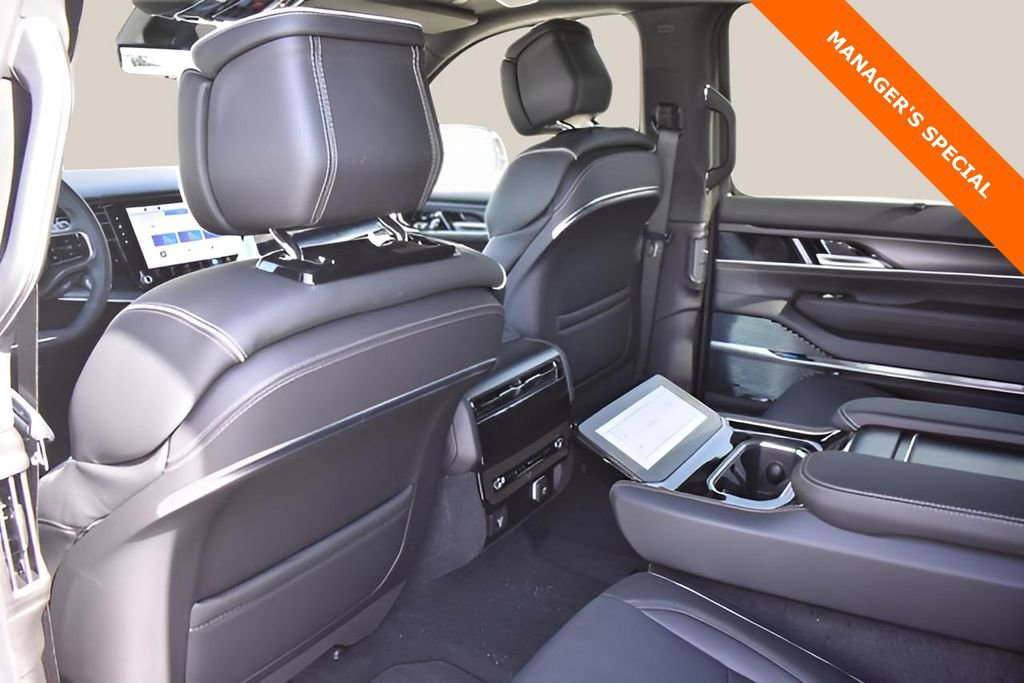New 2025 Jeep Grand Wagoneer Series II Obsidian w/ Quick Order Packagew 28T AWD/4WD image 16