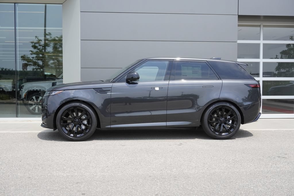 New 2026 Land Rover Range Rover Sport Dynamic SE AWD/4WD image 8