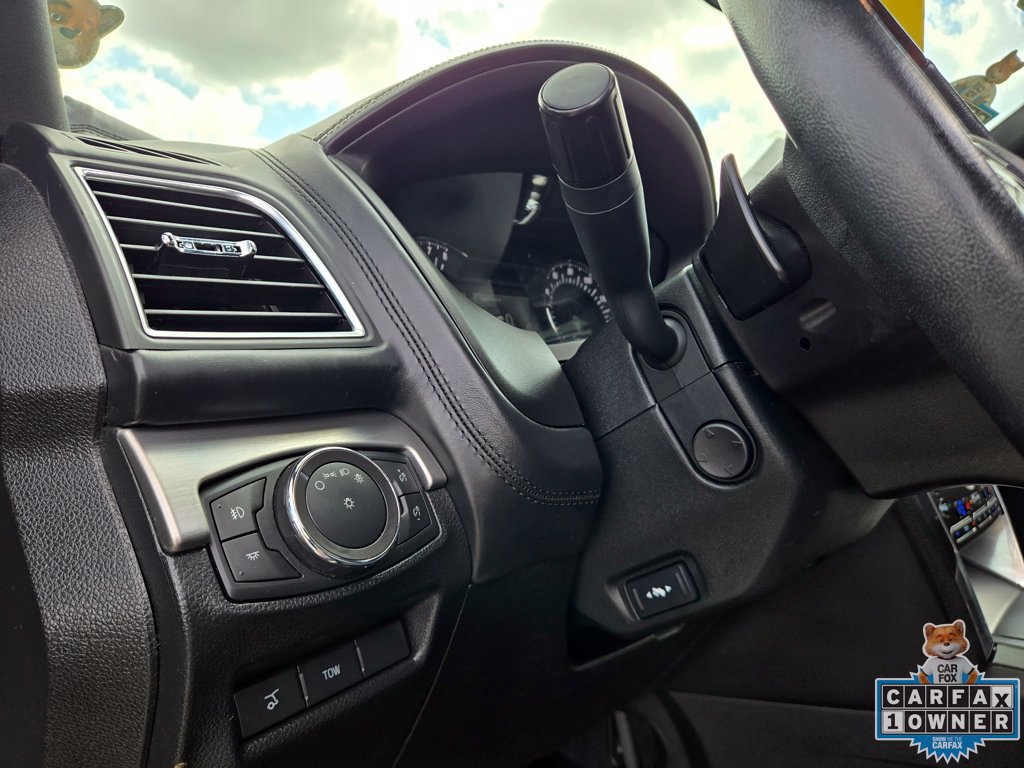 Used 2018 Ford Explorer Platinum AWD/4WD image 28